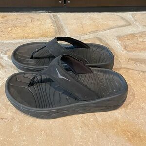 Hoka Black Women's Sandals
